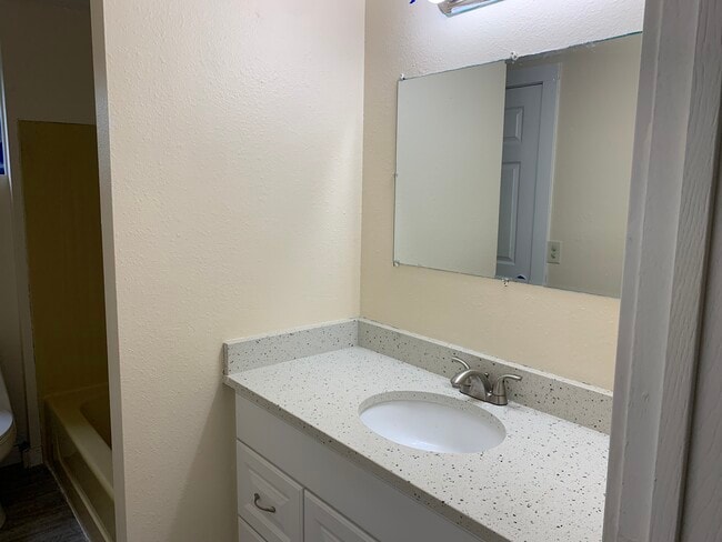 Bathroom 1 - 923 Marie Pl