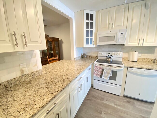 Building Photo - 2500 Black Olive Blvd