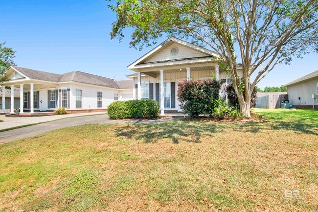 Building Photo - 33171 Stables Dr