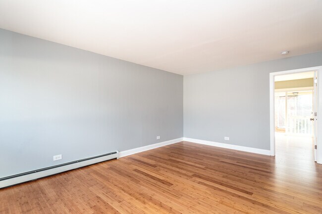 Building Photo - 601 Highview Ave