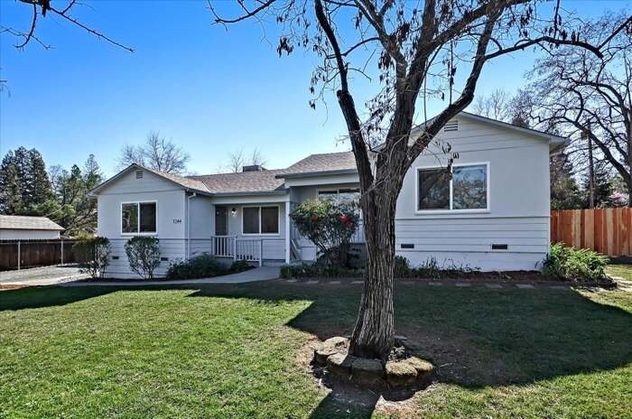 Foto principal - 7244 Robin Rd