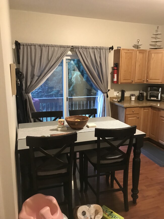 Kitchen/Dining - 36358 SE 94th St