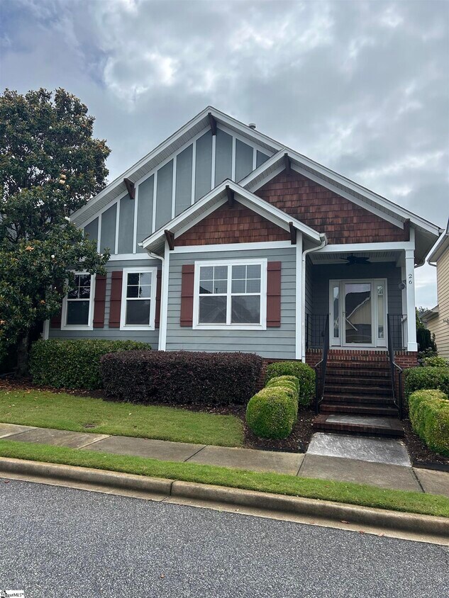 Foto principal - 26 Pine Island Dr