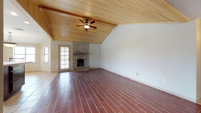 Foto del edificio - Northeast El Paso 5bed Refrig A/C house in...