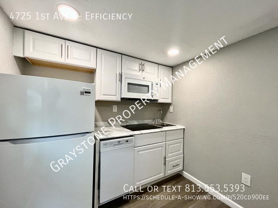 Primary Photo - Efficiency available for rent in St.Pete!