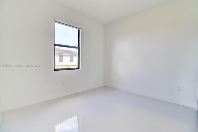 Building Photo - 30840 SW 192nd Ct
