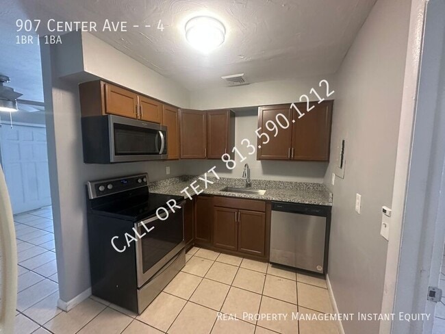 Foto del edificio - 907 Center Ave