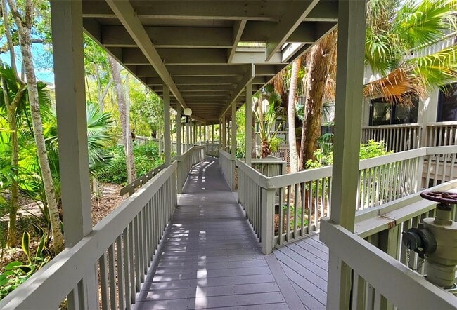Building Photo - 1335 Landings Dr