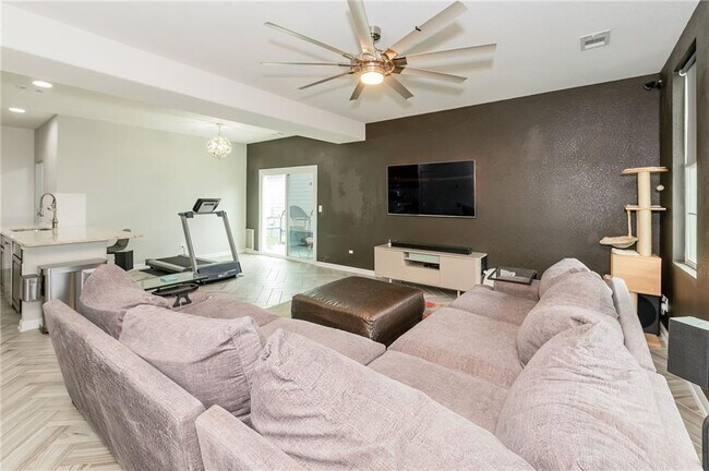 Foto del edificio - 1565 Arbor Knot Dr