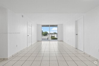 Building Photo - 14170 SW 84th St