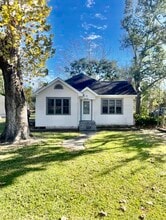 Building Photo - 321 S Arcola St