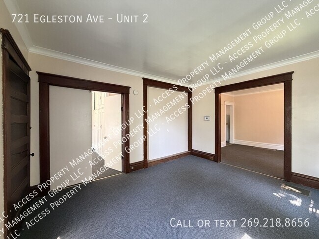 Foto del edificio - 721 Egleston Ave