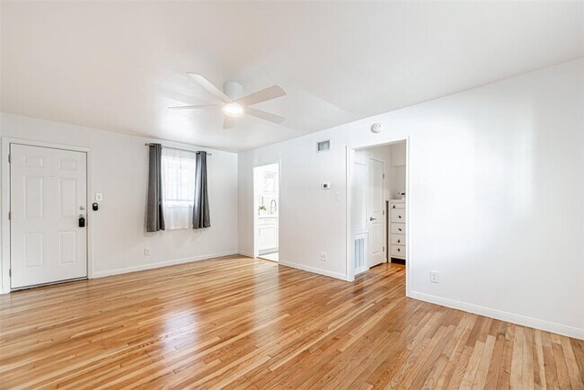 Foto del edificio - 210 Emerson St