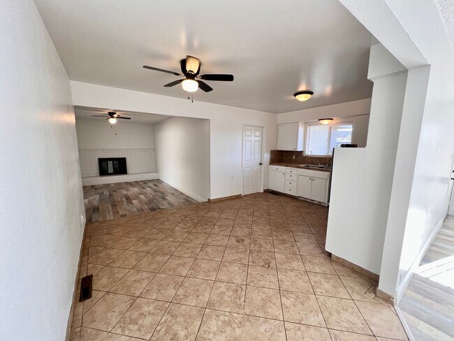 Foto del edificio - $1,995 Shaw & Chestnut - 3 bedroom, E. San...