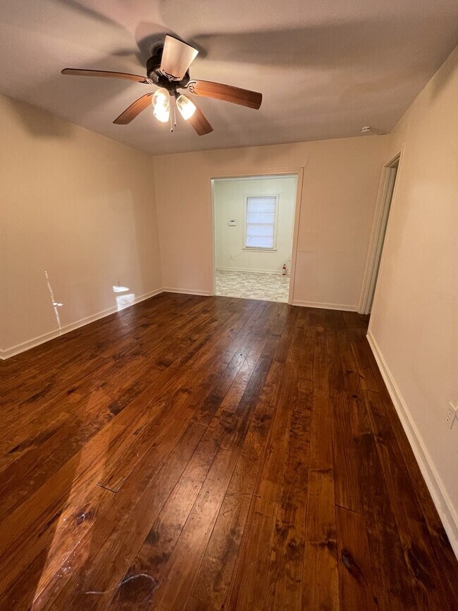 Foto del edificio - 2786 Brookwood Dr