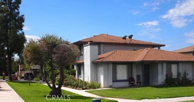 Primary Photo - 416 E Lugonia Ave