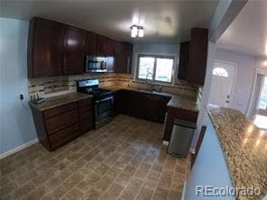 Building Photo - 10852 Larry Dr