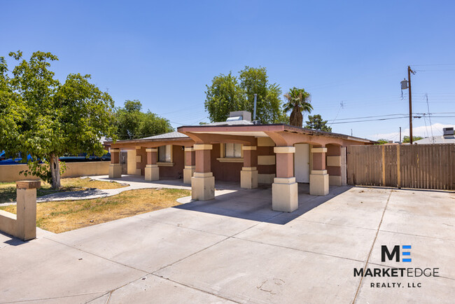 Building Photo - 3 Bed/1Bath at 67th Ave/Indian School! Rea...