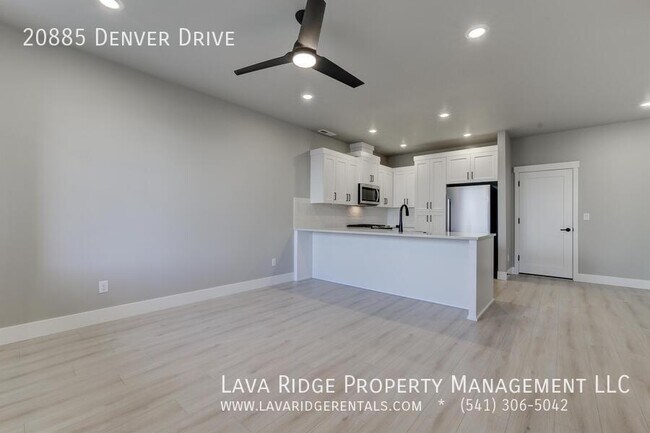 Foto del edificio - 20885 Denver Dr