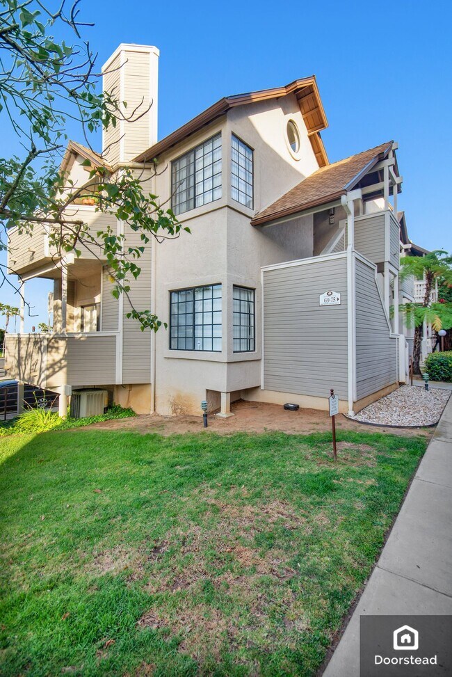 Building Photo - 9310 Towne Centre Dr