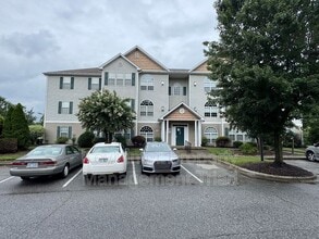 Building Photo - 6109 Hedgecock Cir