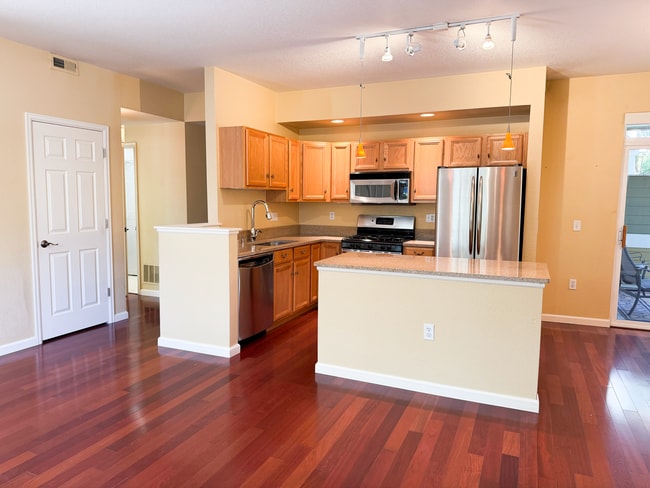 Foto del edificio - 635 Gooseberry Dr