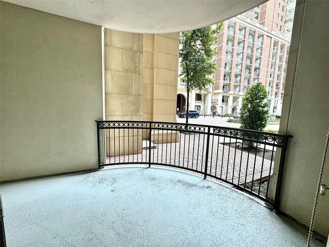 Foto del edificio - 2303 Mid Ln