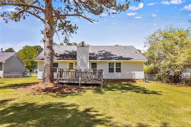 Foto del edificio - 6837 Woodmark Dr