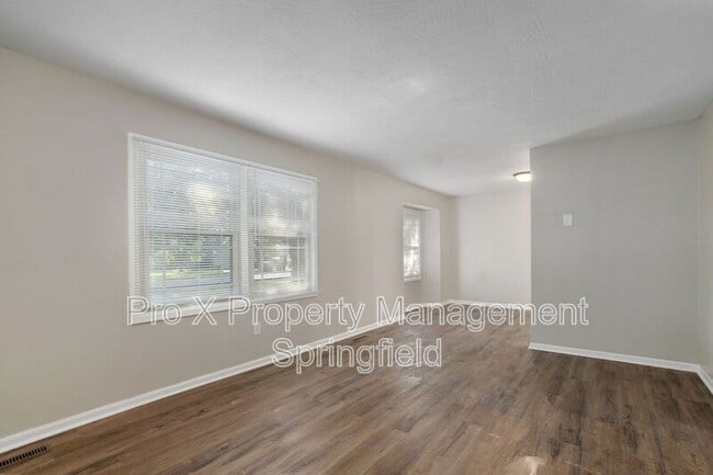 Building Photo - 972 N Boston Ln