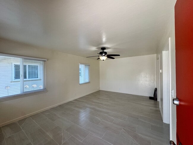 Building Photo - 1056 Pajaro St