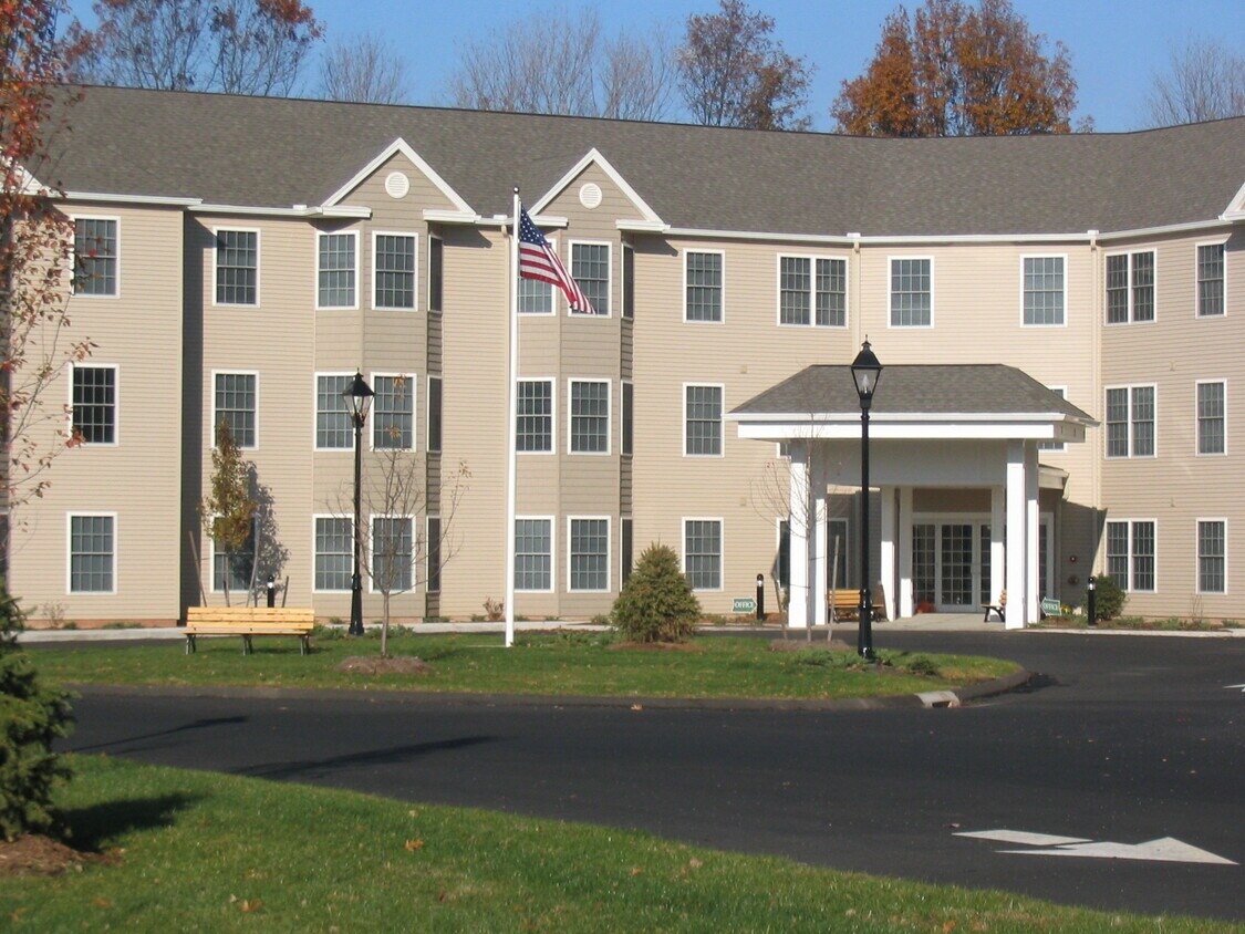 Sage Pond Place Apartments in Berlin, CT