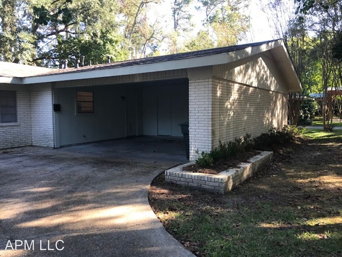 Primary Photo - 4 br, 3 bath House - 2012 Stuart Ave