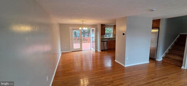 Building Photo - 223 Laura Anne Ct