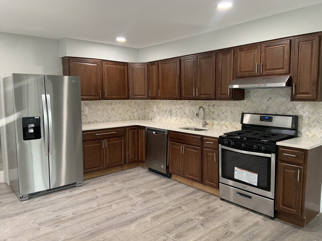 kitchen - 3 Ling St