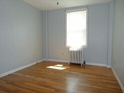 Foto del edificio - 210 N Main St