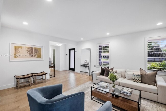Foto del edificio - 1525 Mantua Ave
