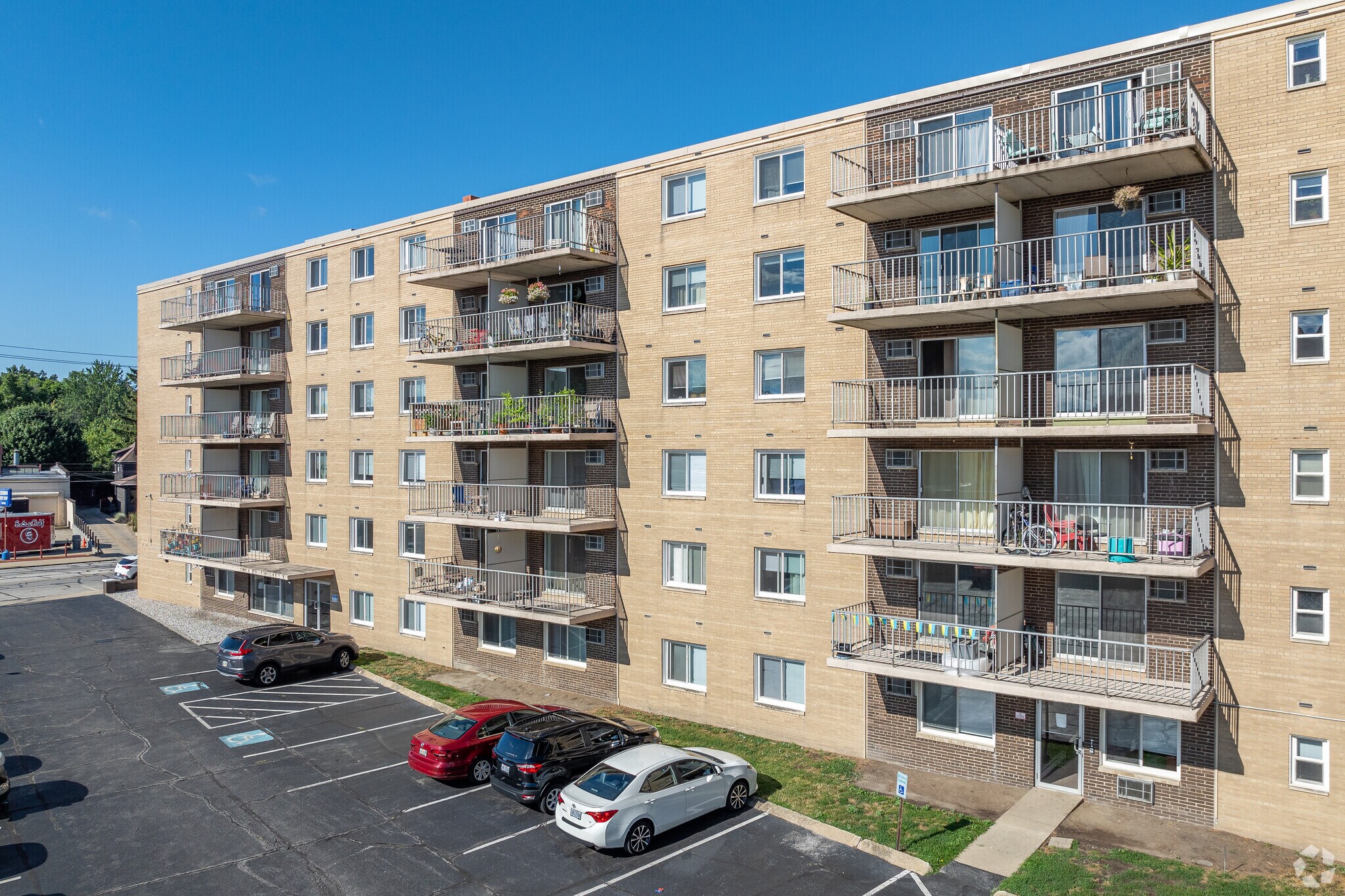Mark Twain Apartments – photo 2