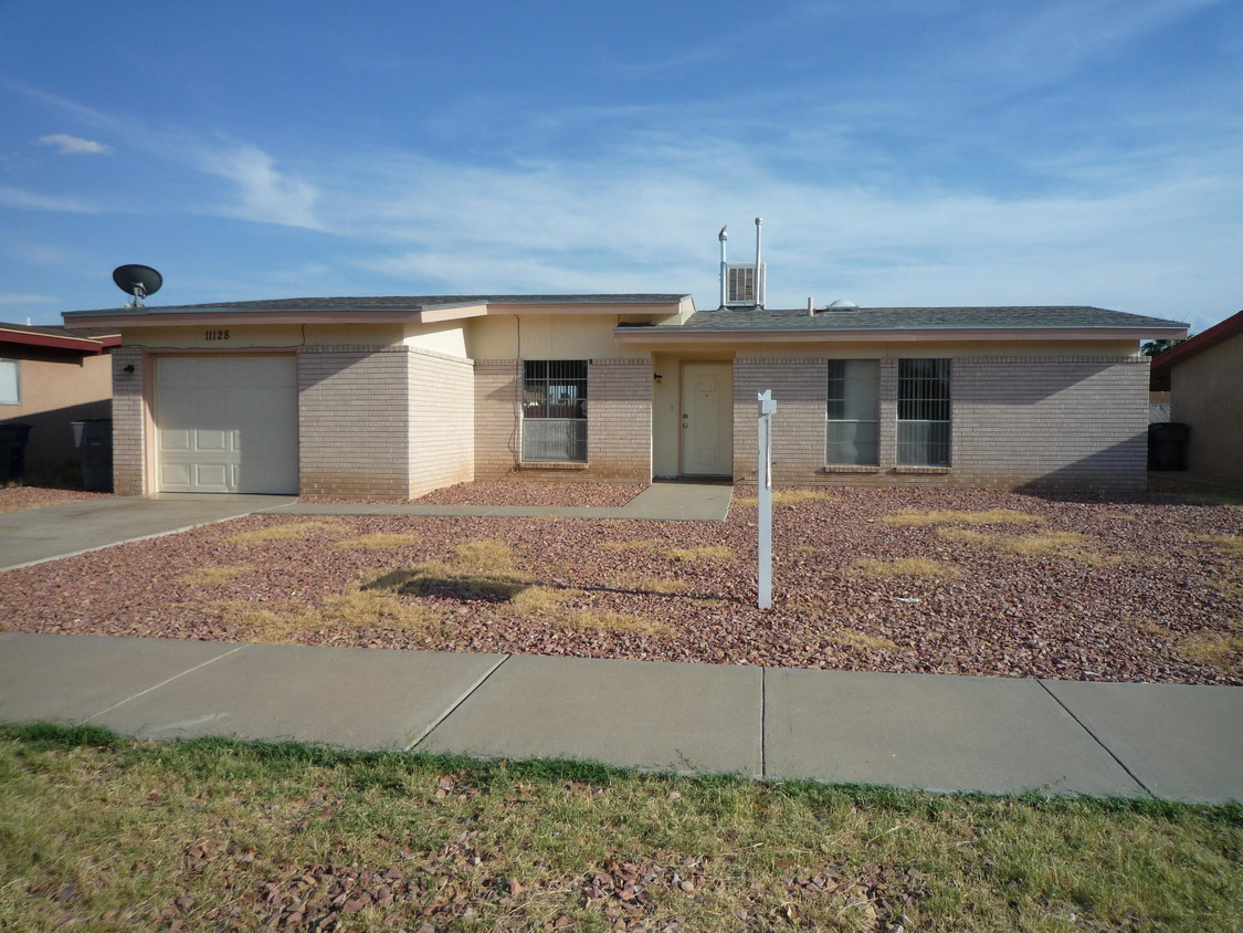 11128 Wharf Cove Dr, El Paso, TX 79936 House for Rent in El Paso, TX