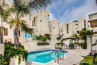 Building Photo - 3944 Kentucky Dr