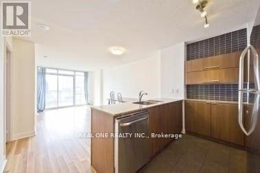 Building Photo - 11-611 Brunel Ct
