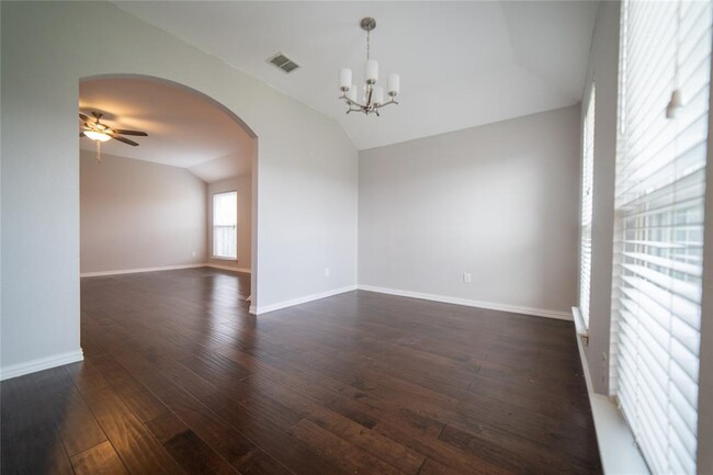 Building Photo - 1103 Lake Whitney Dr