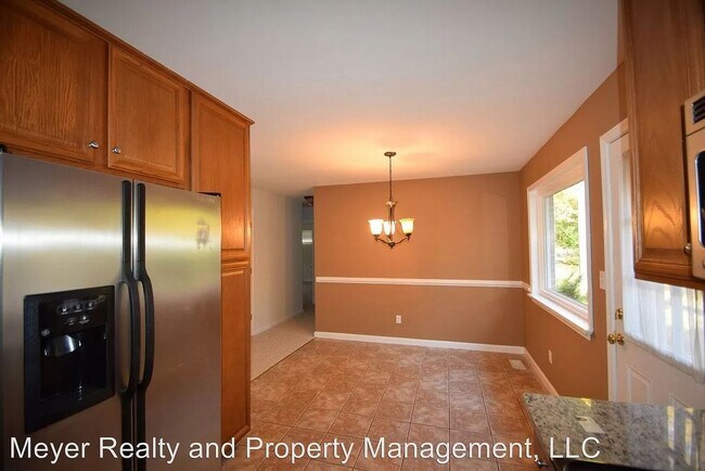 Building Photo - 113 Brookwood Dr