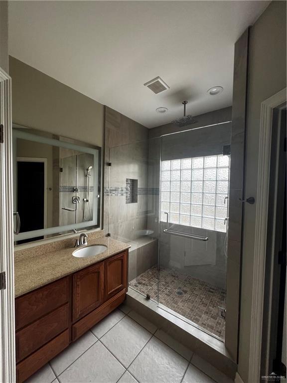 Building Photo - 18 South Dr