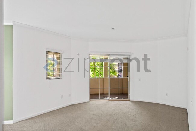 Building Photo - Unit 164
