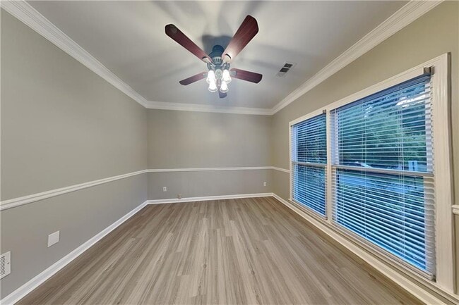 Building Photo - 3174 Vickery Dr NE