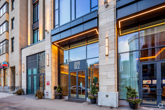 Building Photo - 628 Rue Saint-Jacques