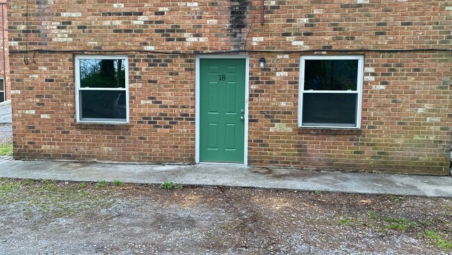 Building Photo - 1523 Compton St NE
