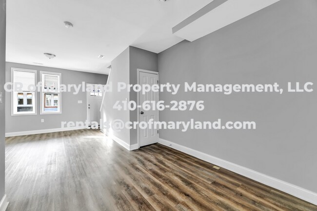 Building Photo - WAITLIST APPLICATIONS ONLY