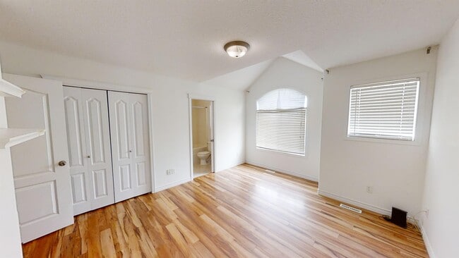 Building Photo - 232 Pinnacle Dr