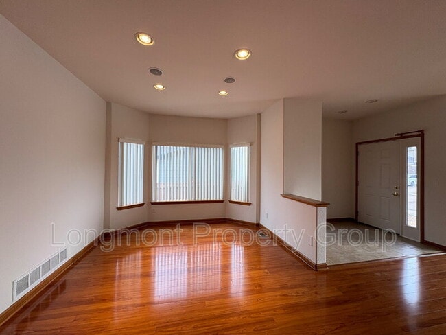 Building Photo - 1022 Morning Dove Dr